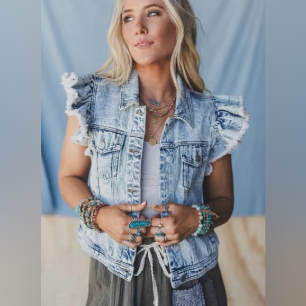 Anthropologie Blue Jean Jacket with Frayed Sleeves - Picture 2 of 5